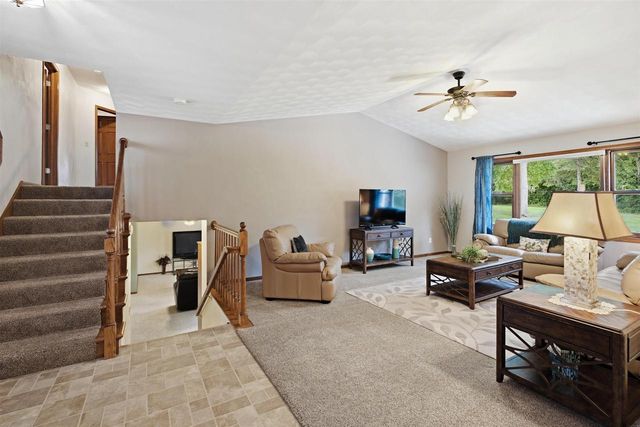 W6817 APPLETREE COURT, Greenville, WI 54942
