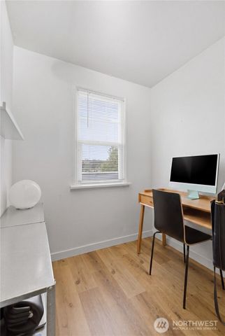 1401 W Bertona Street, Seattle, WA 98119