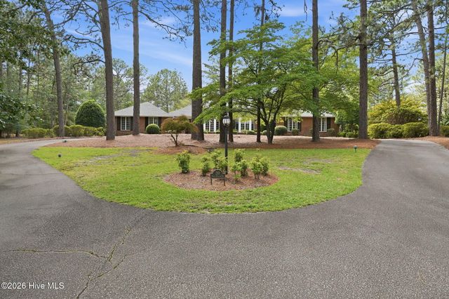 210 Quail Hollow Drive, Pinehurst, NC 28374