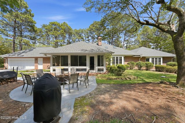 210 Quail Hollow Drive, Pinehurst, NC 28374