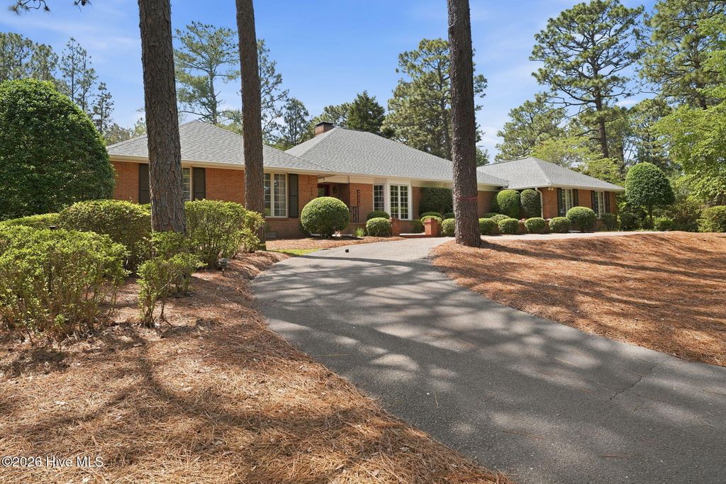 210 Quail Hollow Drive, Pinehurst, NC 28374
