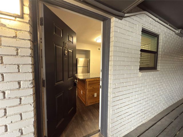 5928 Fletcher Avenue 16, Fort Worth, TX 76107
