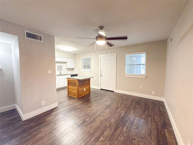 5928 Fletcher Avenue 16, Fort Worth, TX 76107