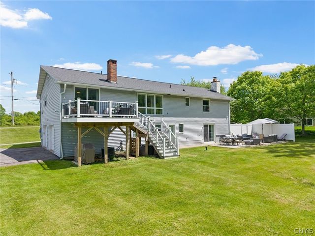 4557 Abbey Road, Onondaga, NY 13215