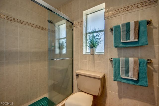 5966 SW 1st CT, Cape Coral, FL 33914