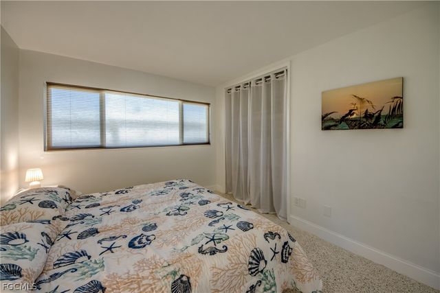 5966 SW 1st CT, Cape Coral, FL 33914