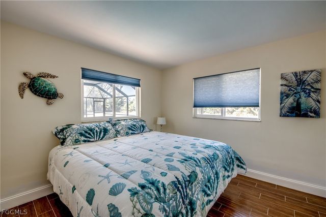 5966 SW 1st CT, Cape Coral, FL 33914