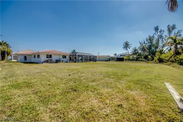 5966 SW 1st CT, Cape Coral, FL 33914