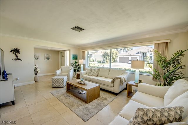 5966 SW 1st CT, Cape Coral, FL 33914