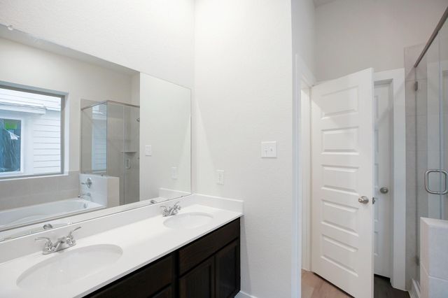 1183 Lilly Lane, Bellville, TX 77418