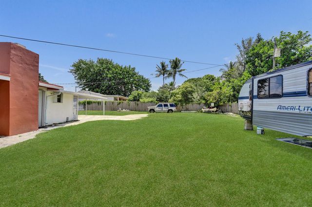 2442 FUNSTON Street, Hollywood, FL 33020