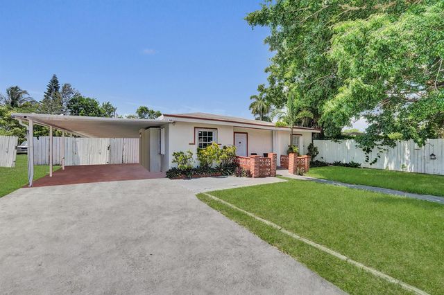 2442 FUNSTON Street, Hollywood, FL 33020