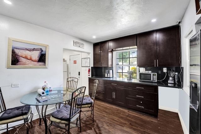 2442 FUNSTON Street, Hollywood, FL 33020