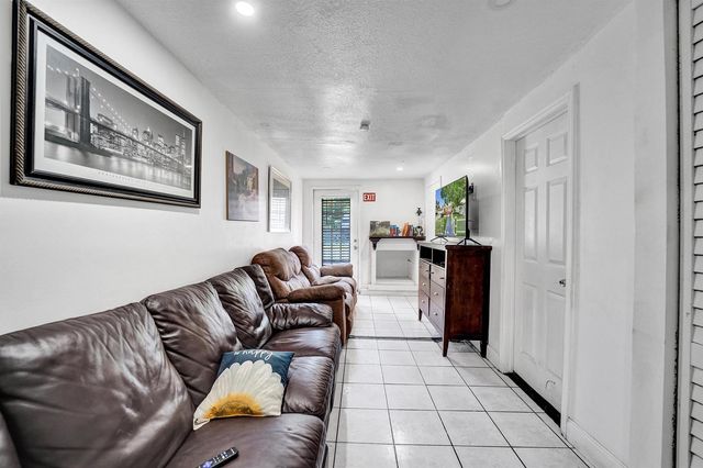 2442 FUNSTON Street, Hollywood, FL 33020
