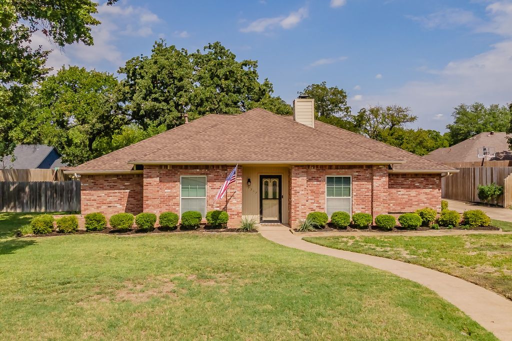 7317 Tipperary Court, North Richland Hills, TX 76182 — exterior