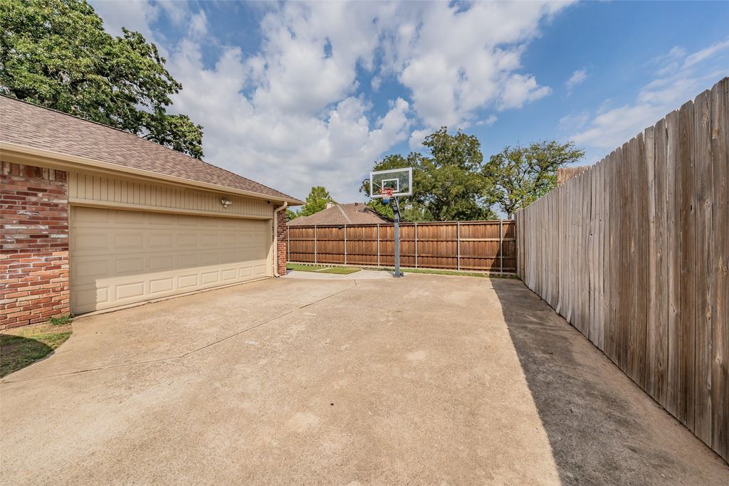 7317 Tipperary Court, North Richland Hills, TX 76182 — photo 4