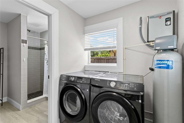 520 LAKE MAGGIORE BOULEVARD S, St Petersburg, FL 33705