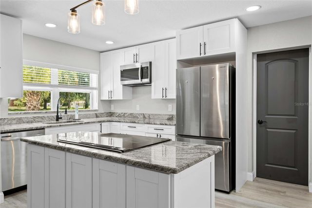 520 LAKE MAGGIORE BOULEVARD S, St Petersburg, FL 33705