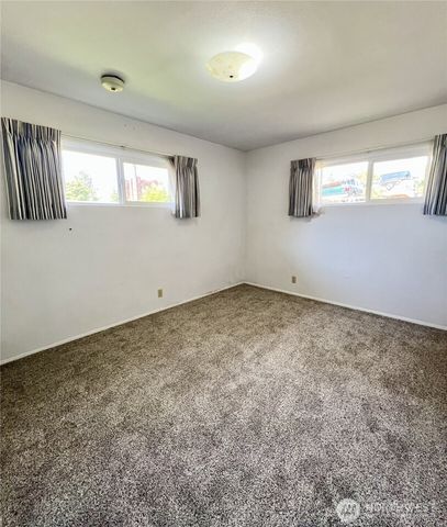 2116 Cascade Way, Longview, WA 98632