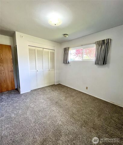2116 Cascade Way, Longview, WA 98632