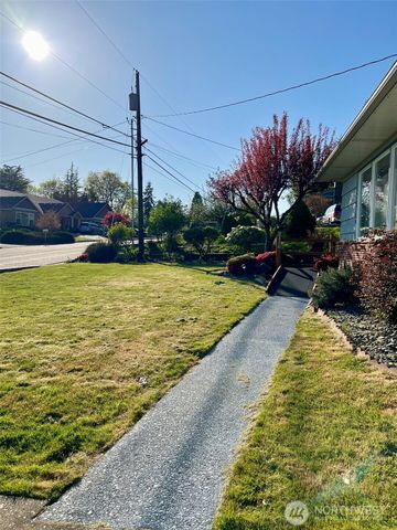 2116 Cascade Way, Longview, WA 98632