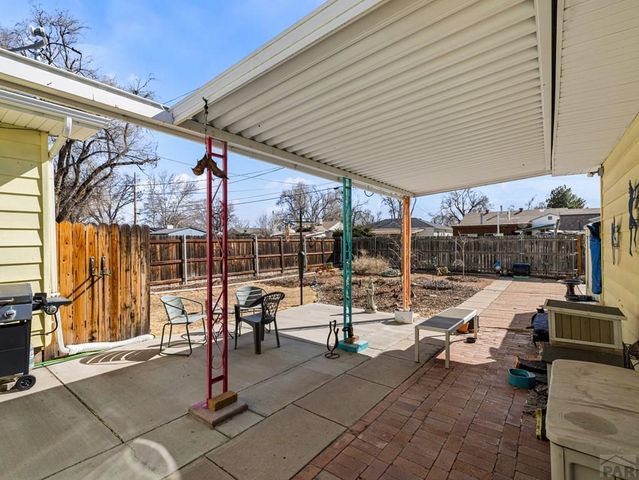 3016 Nuckolls Ave, Pueblo, CO 81004