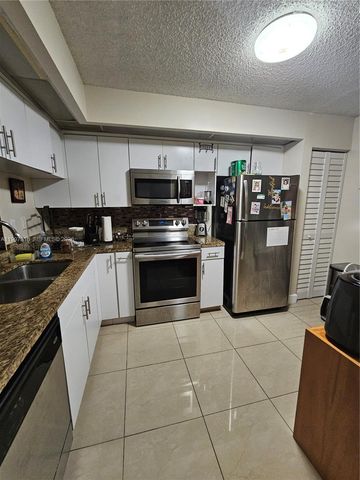 13063 SW 88th Ter S 201-B, Miami, FL 33186