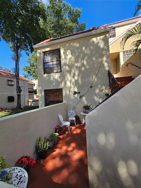 13063 SW 88th Ter S 201-B, Miami, FL 33186