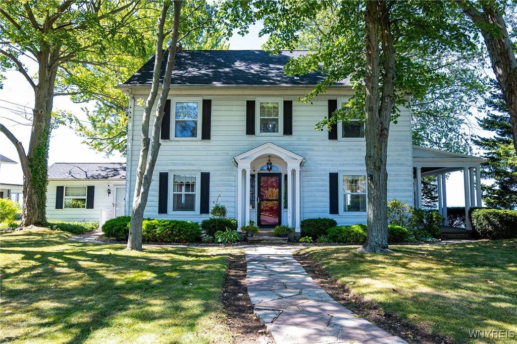 4998 Lake Shore Road, Hamburg, NY 14075