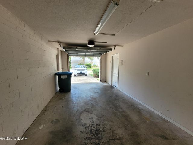 1018 Grand Hickory Circle, Holly Hill, FL 32117