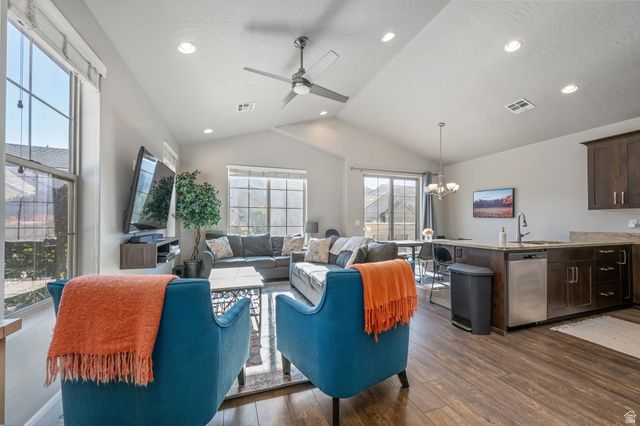 1914 E FIESTA LN, Washington, UT 84780