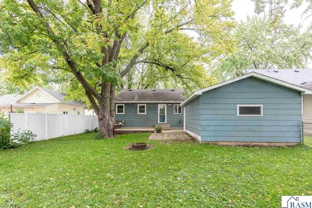 419 McKinley Avenue, North Mankato, MN 56003