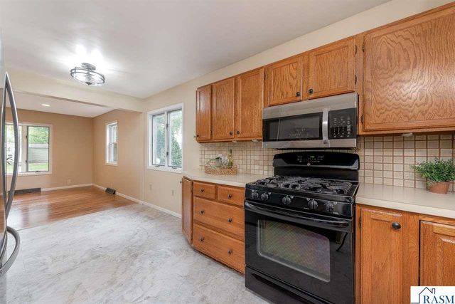 419 McKinley Avenue, North Mankato, MN 56003