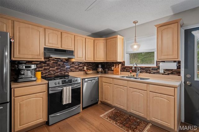 104 Forest Hills Drive, Eureka, MO 63025