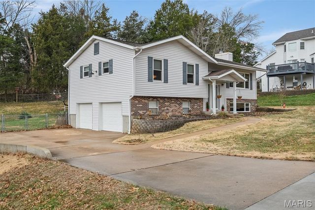 104 Forest Hills Drive, Eureka, MO 63025