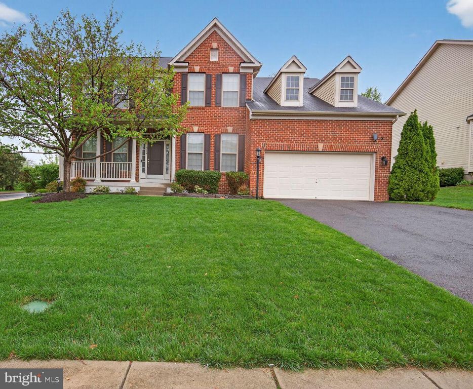 4714 BARNUM LN, Alexandria, VA 22312