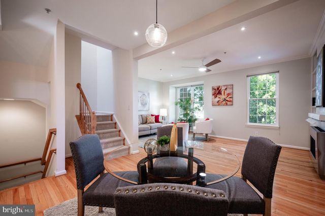 122 SANBORN PL, Alexandria, VA 22305