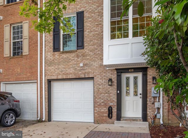 122 SANBORN PL, Alexandria, VA 22305