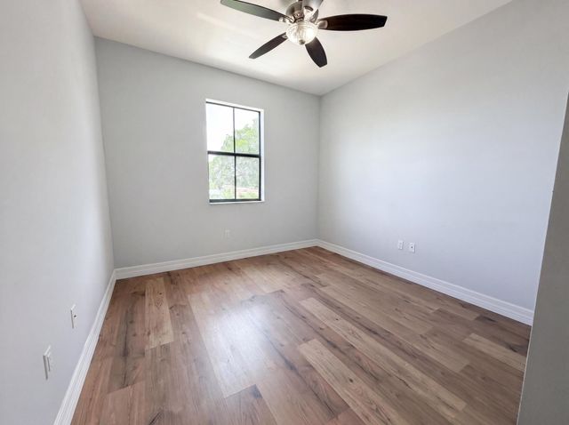 5213 NW 50th Terrace, Tamarac, FL 33319