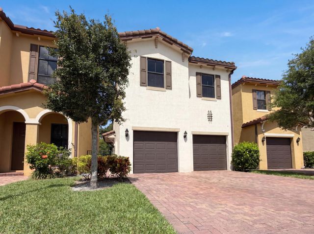 5213 NW 50th Terrace, Tamarac, FL 33319