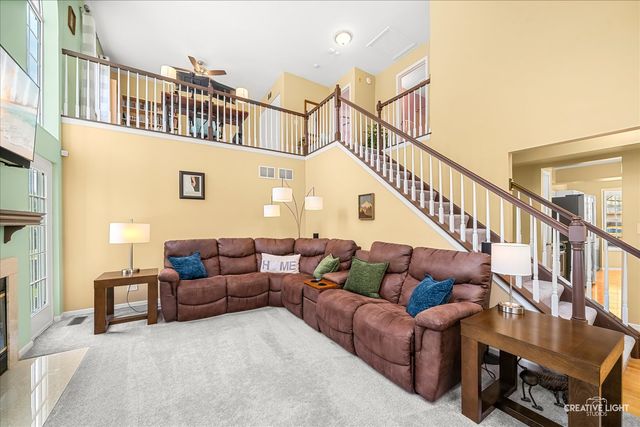 36 Townsend Circle, Naperville, IL 60565