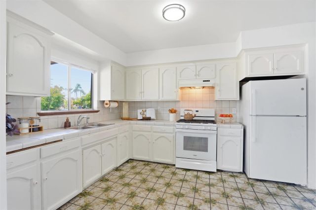3775 GOLDFINCH STREET, San Diego, CA 92103