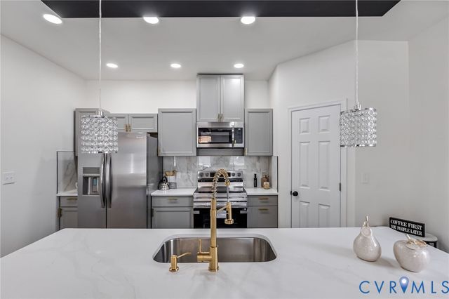 1149 Hinton St, Petersburg, VA 23803