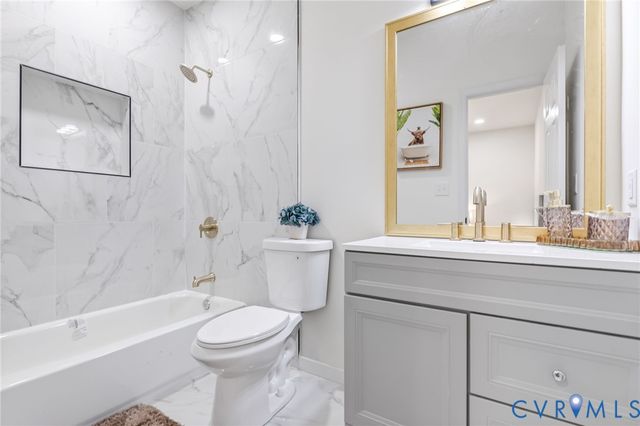 1149 Hinton St, Petersburg, VA 23803