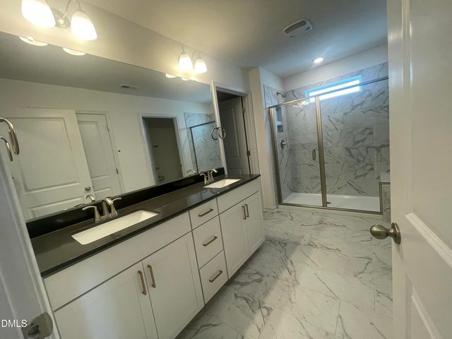 513 Dorset Stream Drive, Fuquay Varina, NC 27526