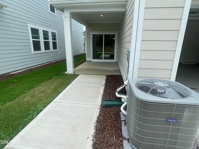 513 Dorset Stream Drive, Fuquay Varina, NC 27526