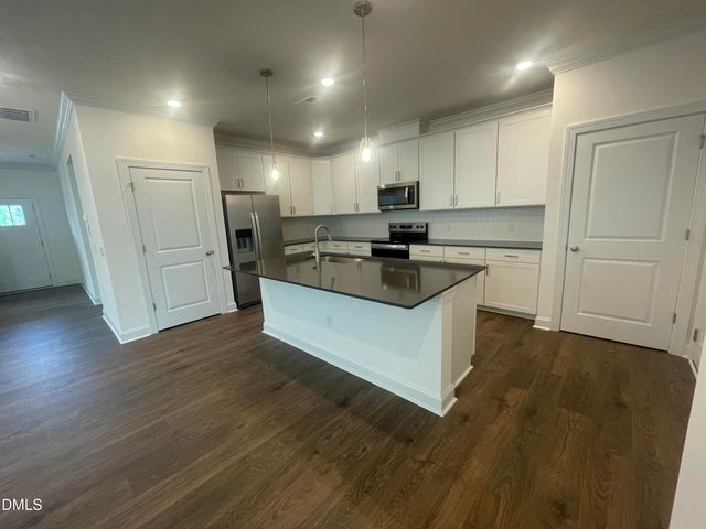 513 Dorset Stream Drive, Fuquay Varina, NC 27526