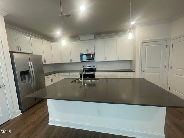 513 Dorset Stream Drive, Fuquay Varina, NC 27526