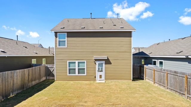 117 Citrine CRST, Maxwell, TX 78656