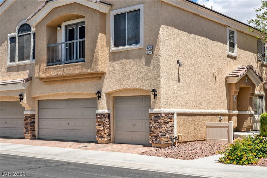 3520 Glorious Iris Place 1, North Las Vegas, NV 89084
